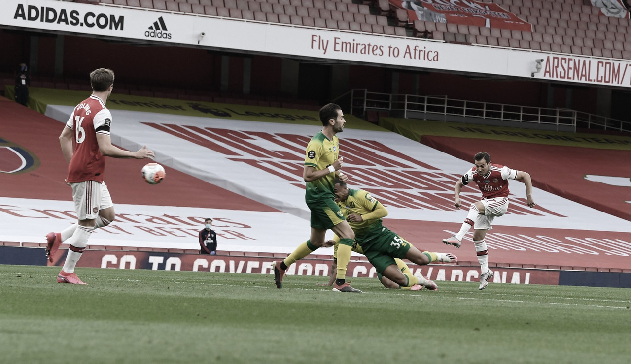 Arsenal goleia Norwich City e se mantém vivo na briga por vagas europeias Arsenal goleia Norwich City e se mantém vivo na briga por vagas europeias