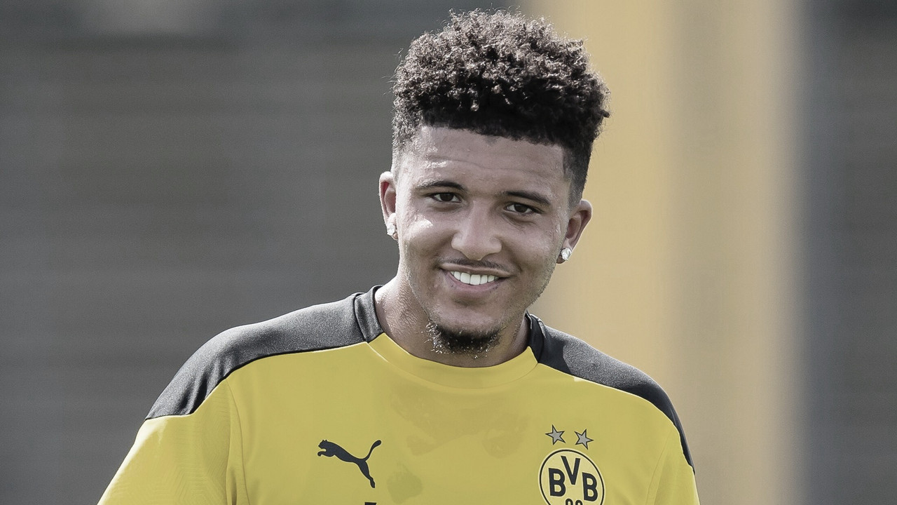 Diretor do Dortmund banca permanência de Sancho: "Vai jogar conosco na próxima temporada"