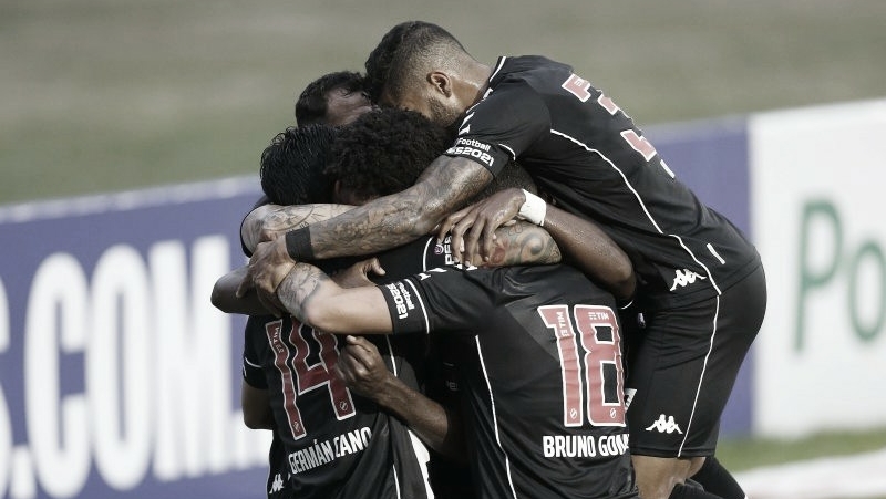 Sucesso vascaíno sobre o São Paulo tem a mão de Ramon Menezes Sucesso vascaíno sobre o São Paulo tem a mão de Ramon Menezes