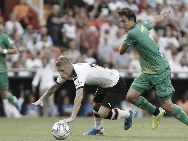 Previa Real Sociedad - Valencia: Una Real lanzada a por un Valencia en crisis Previa Real Sociedad - Valencia: Una Real lanzada a por un Valencia en crisis