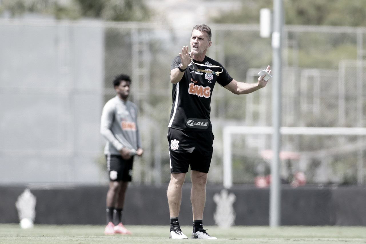 Corinthians espera superar tabu e frear bom momento do Grêmio