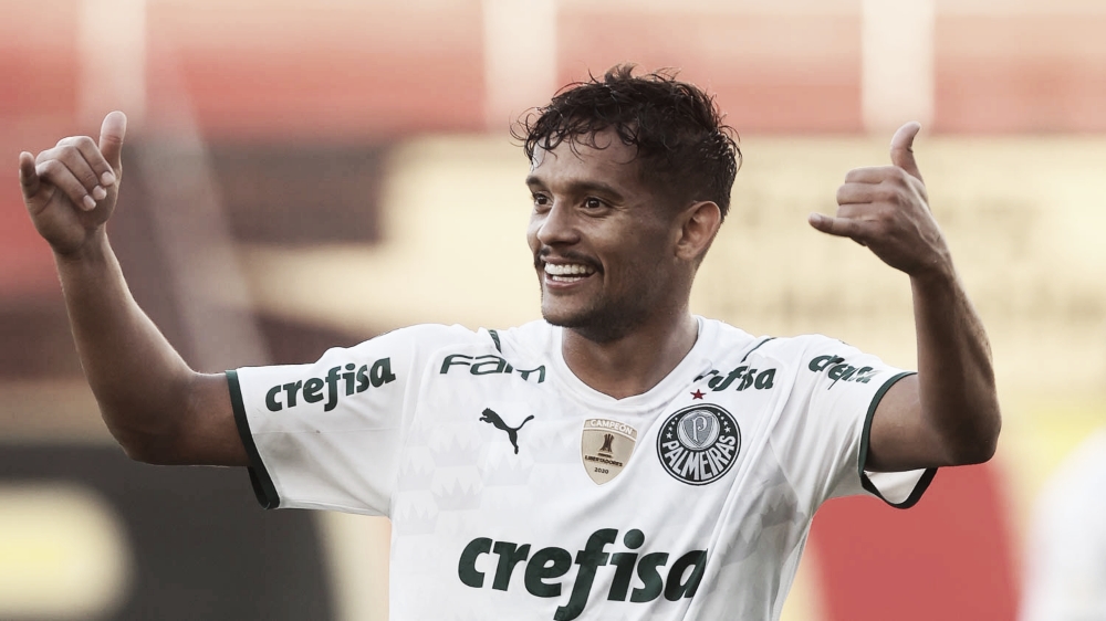 Scarpa marca, Palmeiras vence Sport e encosta na liderança do Brasileirão