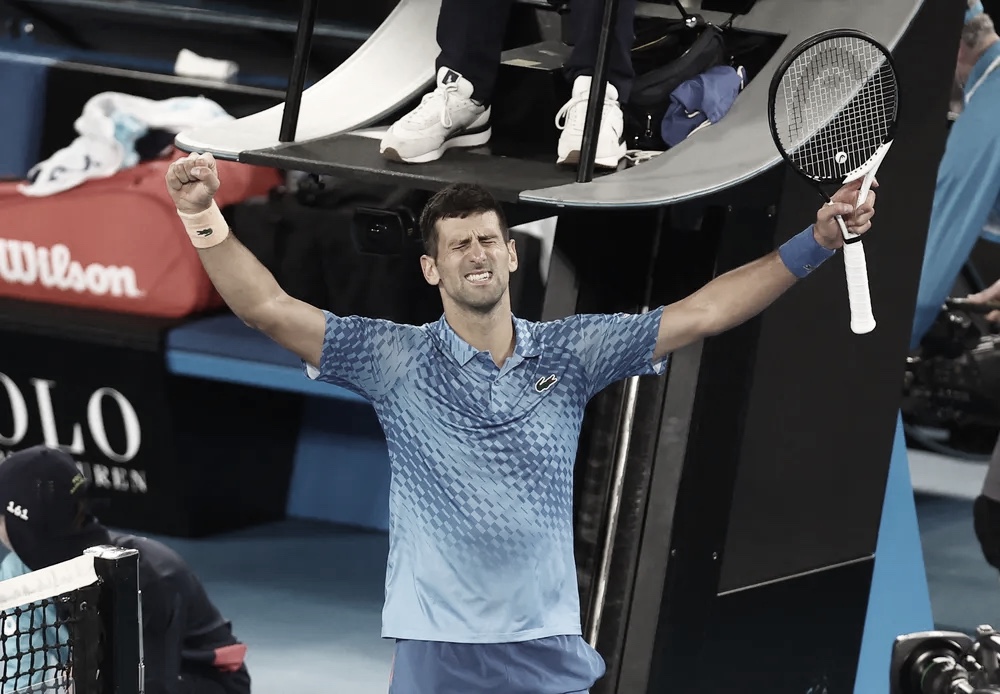 Mesmo com dores, Djokovic derrota Dimitrov em três sets e avança no Australian Open