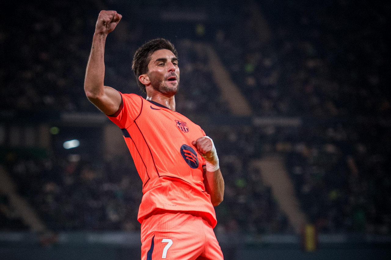 Barcelona vence jogo de oito gols, vira com hat-trick de Ferran Torres e amplia vantagem na liderança de LaLiga Barcelona vence jogo de oito gols, vira com hat-trick de Ferran Torres e amplia vantagem na liderança de LaLiga