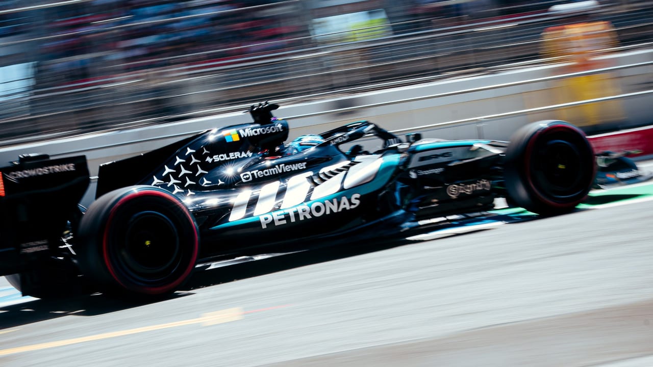 Russell conquista pole position na Catalunha, Hamilton surpreende e Leclerc bate no Q3