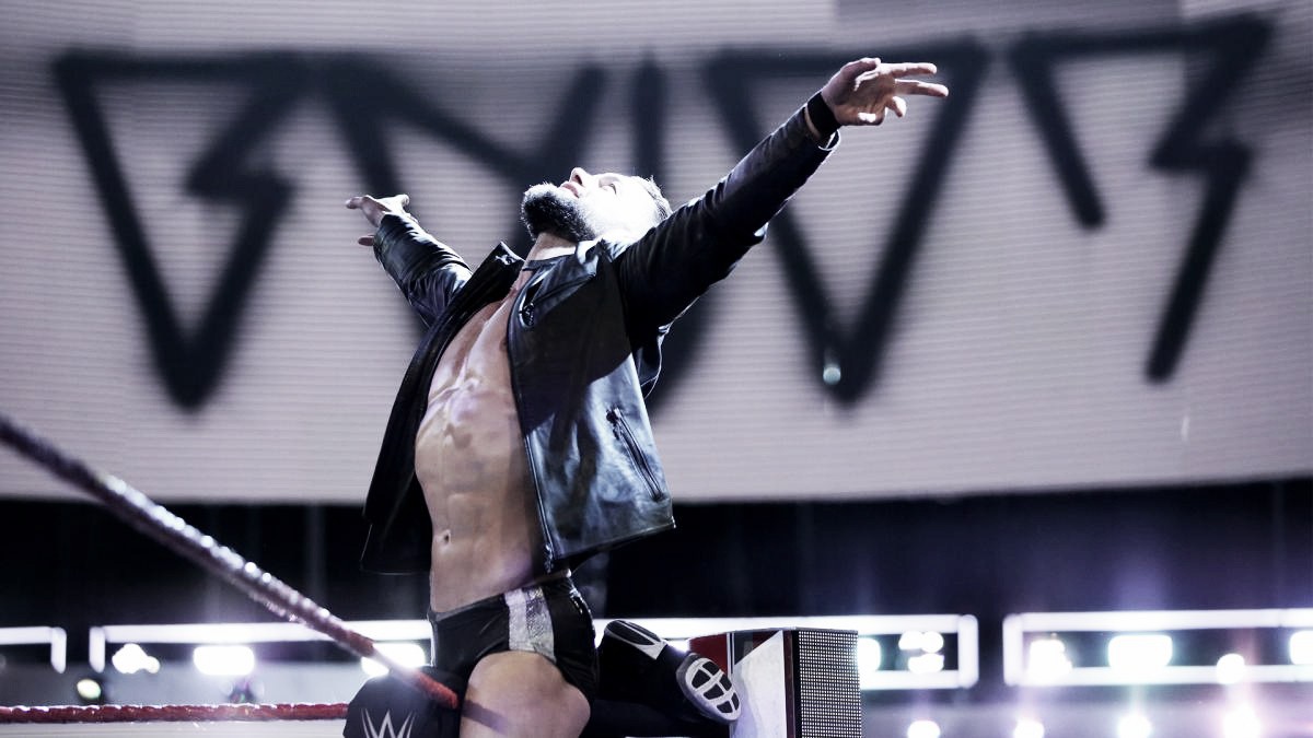 Resultados RAW 4 de junio de 2018: Finn Bálor apunta seriamente al maletín de MITB