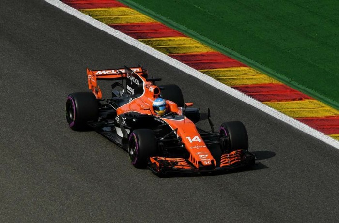 F1, McLaren - Alonso si difende dalle accuse: "Non mi sono ritirato di proposito a Spa"