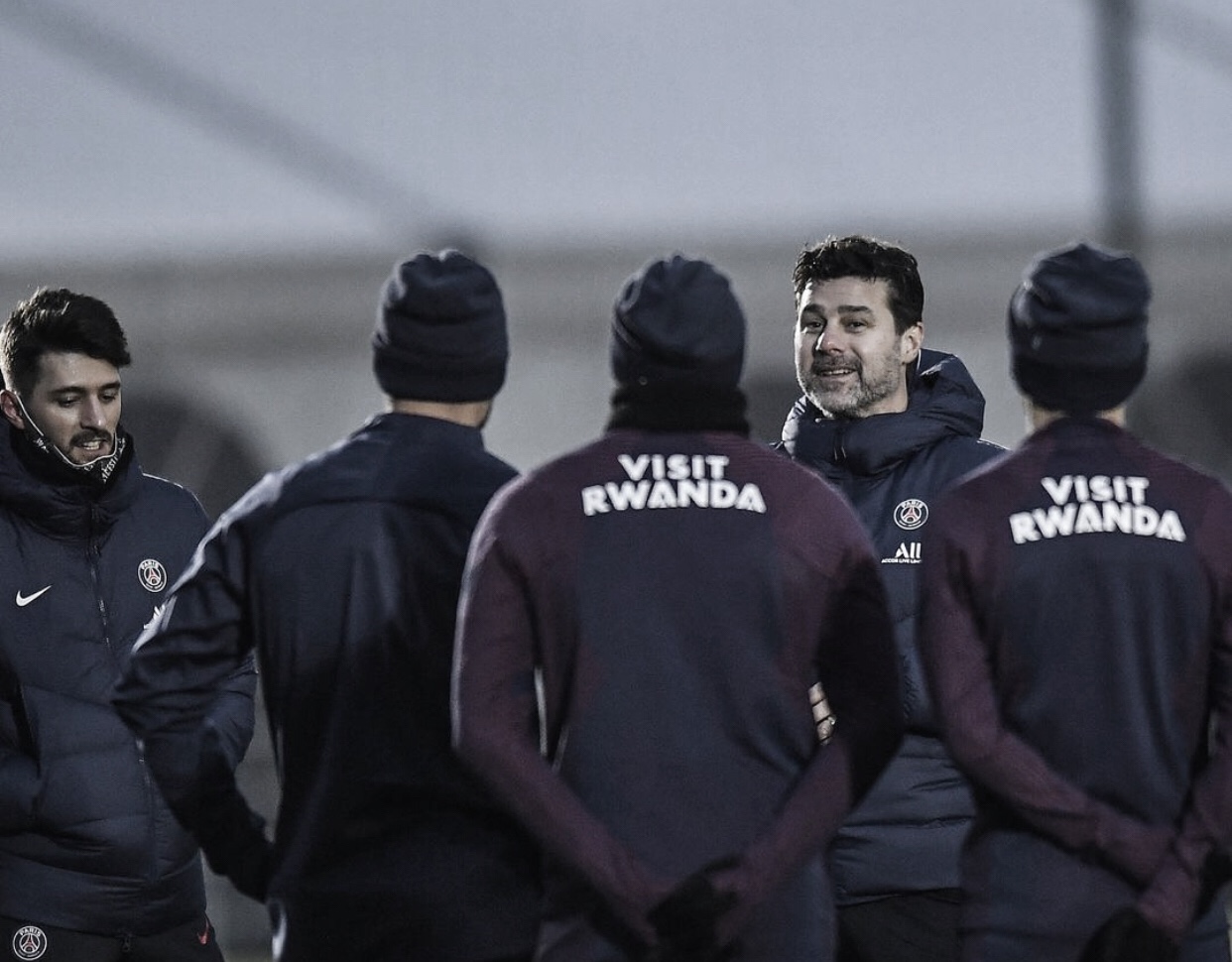Maurício Pochettino comanda seu primeiro treino como técnico do PSG Maurício Pochettino comanda seu primeiro treino como técnico do PSG