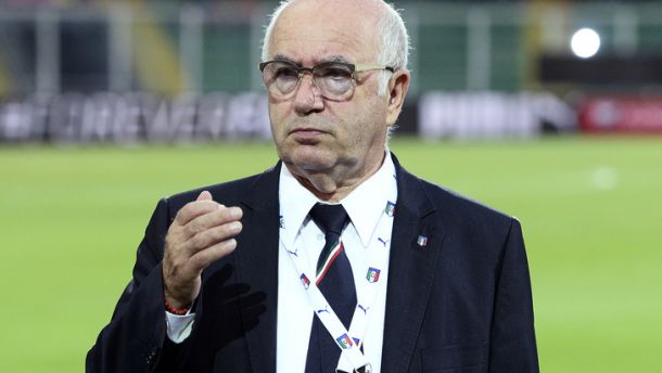 Tavecchio blinda Conte, ma a tempo determinato