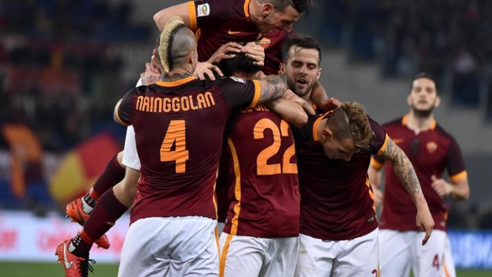 La Roma scaccia gli intrusi: 4-1 alla Fiorentina