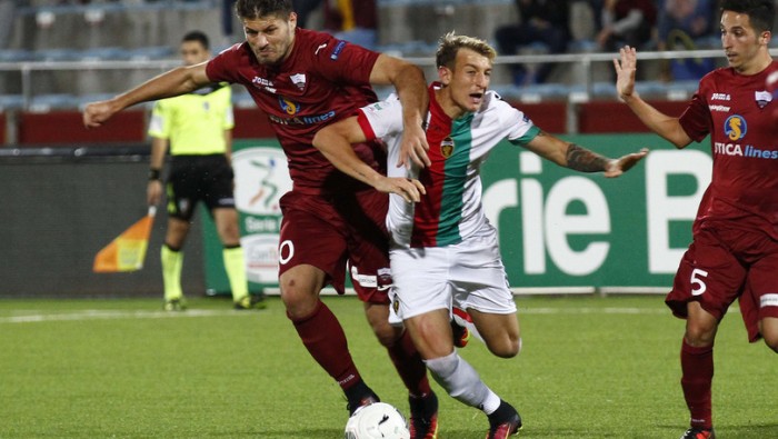 Serie B, Petkovic riprende la Ternana all'ultimo respiro: 2-2 al Provinciale