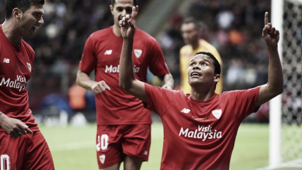 Doblete de Bacca para el título del Sevilla en Europa League Doblete de Bacca para el título del Sevilla en Europa League