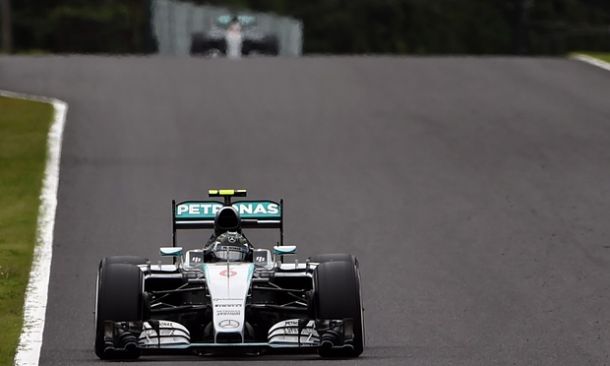 Japanese Grand Prix - Rosberg takes Suzuka pole as Kvyat crash ends session early