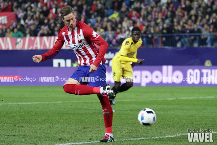 La sanción de la FIFA complica la situación de Fernando Torres