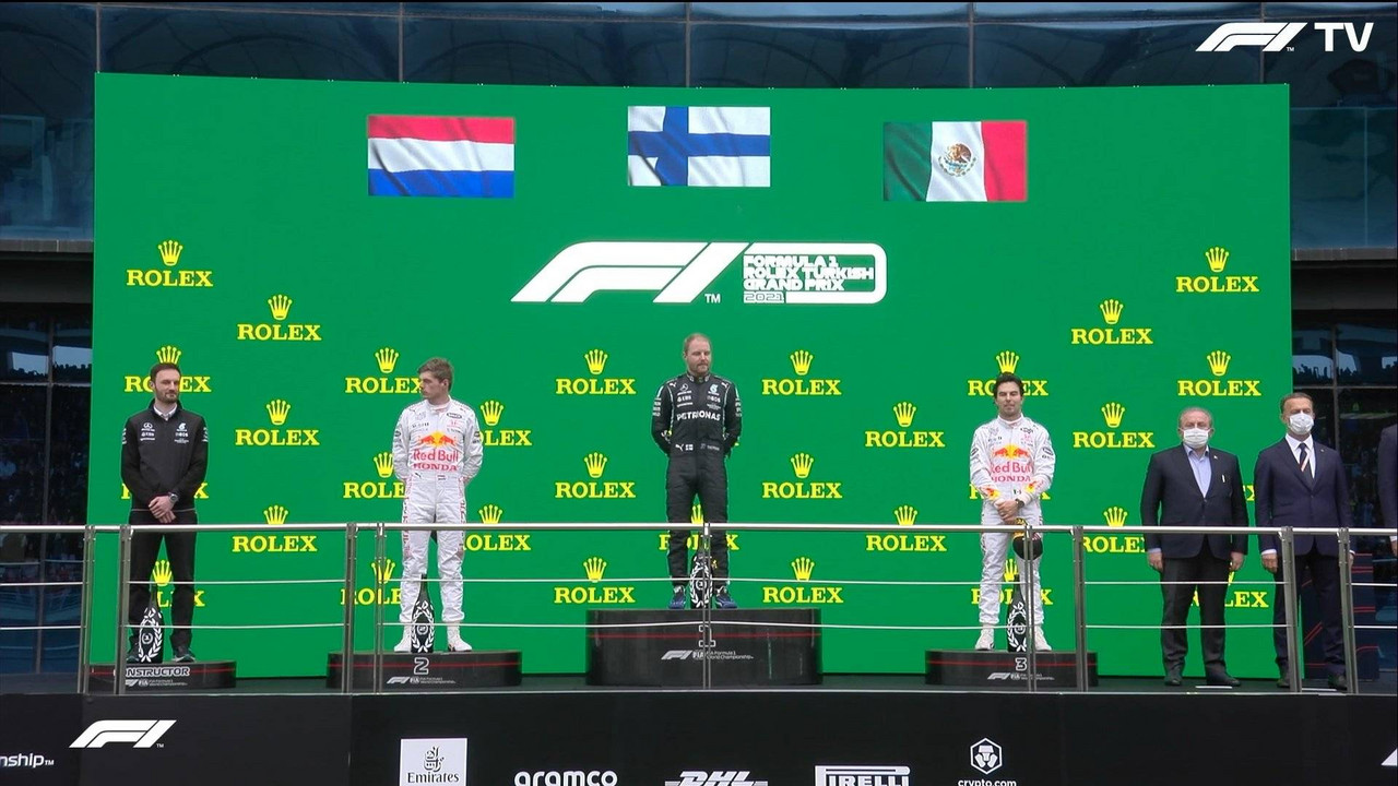Valtteri Bottas se lleva el Gran Premio de Turquía; podio para Max y Checo