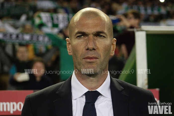 Zidane: "La idea es que Cristiano y Benzema jueguen"