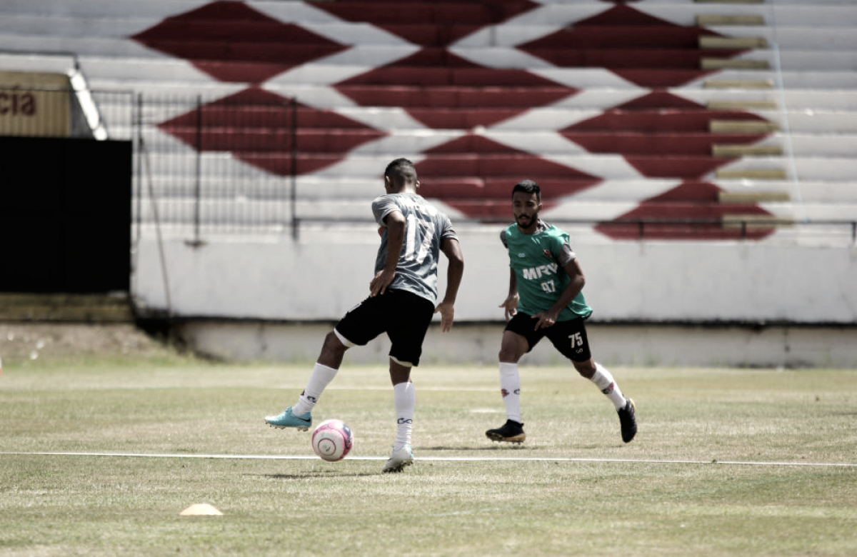 Júnior Rocha define titulares e Santa Cruz encerra preparação para enfrentar Flamengo-PE