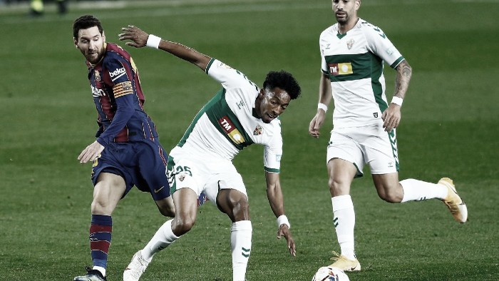 Johan Mojica, titular en la derrota contra el FC Barcelona Johan Mojica, titular en la derrota contra el FC Barcelona