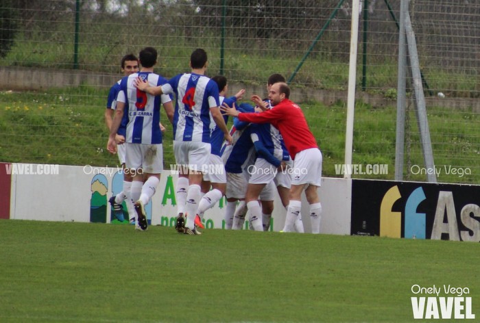 CD Izarra - Pontevedra CF: los objetivos, muy cerca