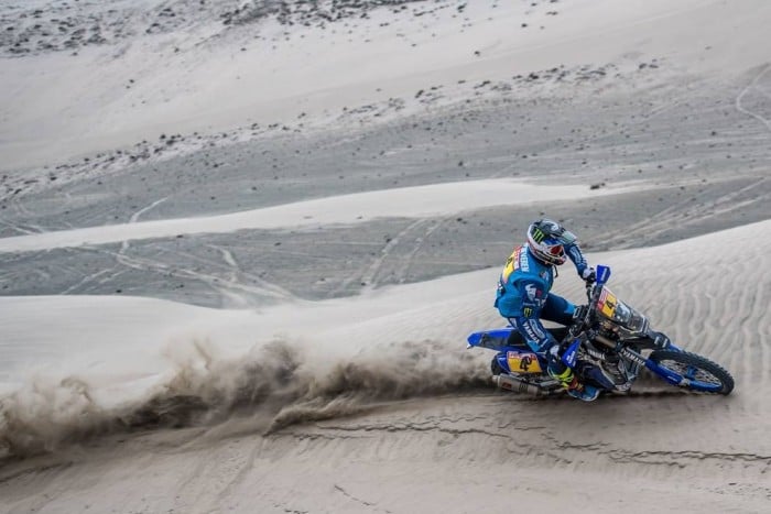 Dakar 2018 - Colpo di scena tra le moto: Sunderland out, Van Beveren vola