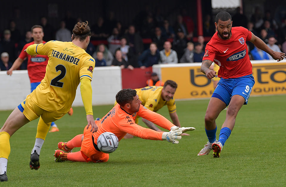 Dagenham & Redbridge 1-1 King's Lynn Town: Mutual despair at Victoria Road