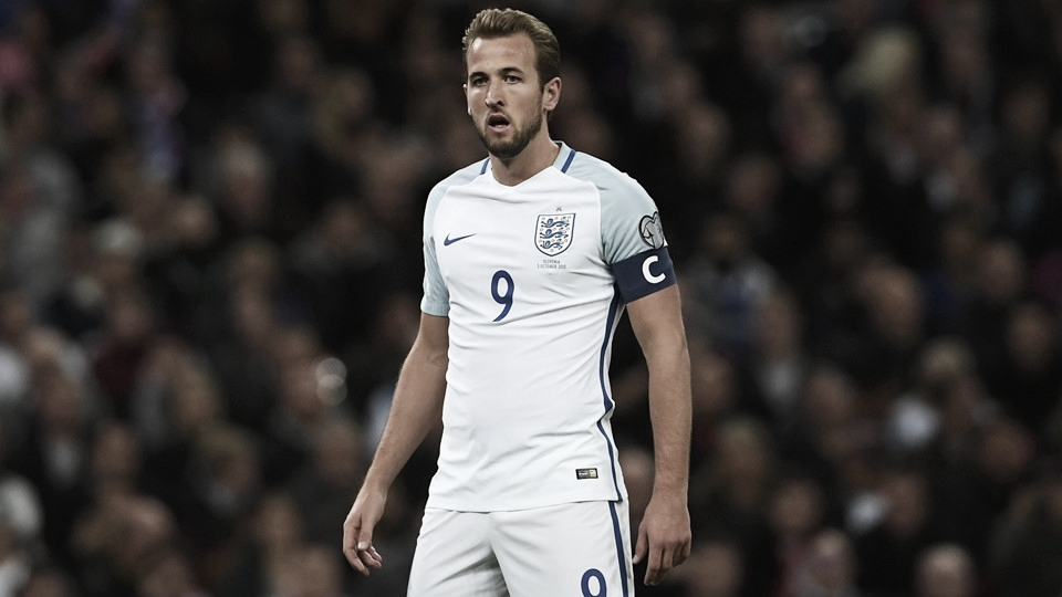 Kane enxerga evolução na Inglaterra e mira ultrapassar Rooney na artilharia da seleção Kane enxerga evolução na Inglaterra e mira ultrapassar Rooney na artilharia da seleção