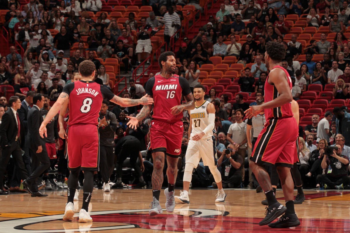 NBA - James trascina ancora i Cavaliers, Miami vince la maratona con i Nuggets