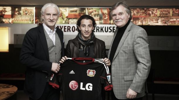 Guardado é anunciado como novo reforço do Bayer Leverkusen