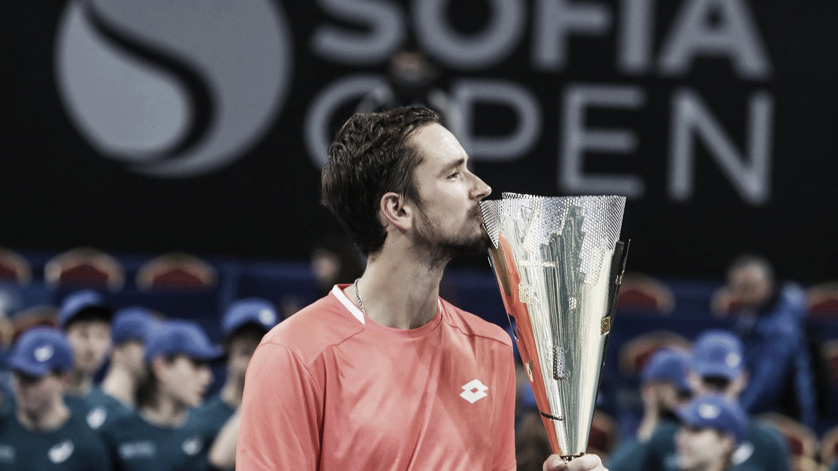 Medvedev vence Fucsovics e conquista o ATP 250 de Sófia