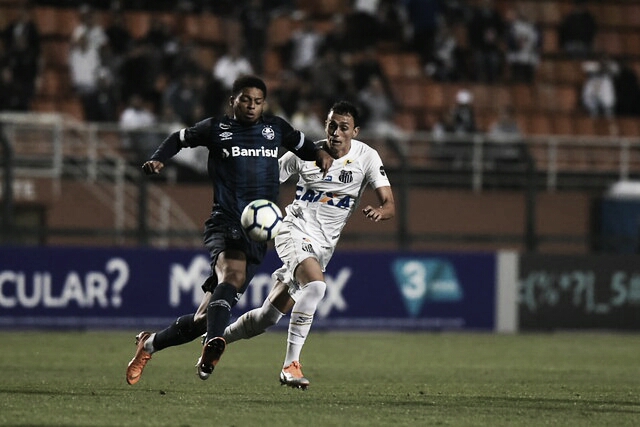 Na abertura do segundo turno, Santos recebe Grêmio em busca de se recuperar na tabela Na abertura do segundo turno, Santos recebe Grêmio em busca de se recuperar na tabela