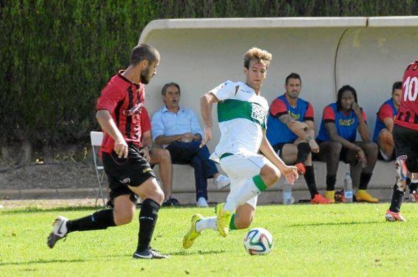Resultado CF Reus Deportiu - Elche Ilicitano en la Segunda B (4-1)