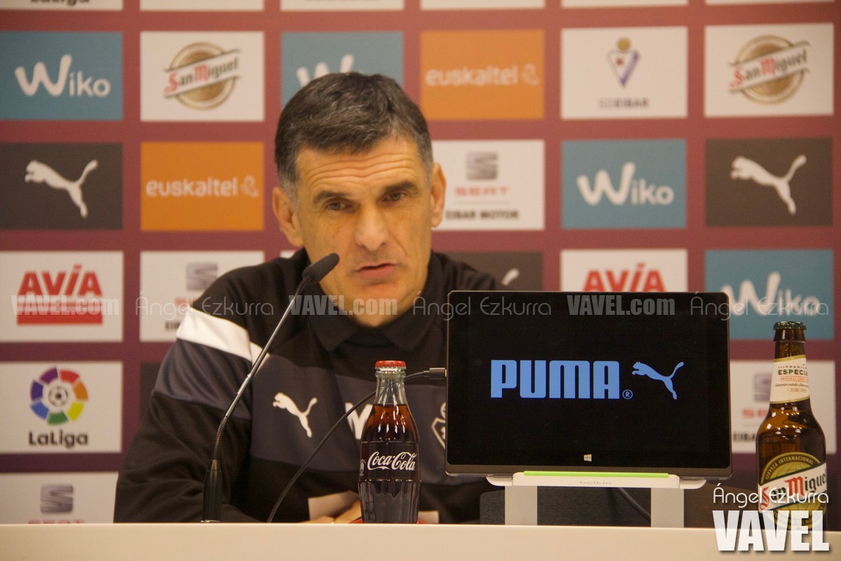 José Luis Mendilibar: "Tenemos que sacar cerca de 40 puntos para salvar la categoría" José Luis Mendilibar: "Tenemos que sacar cerca de 40 puntos para salvar la categoría"