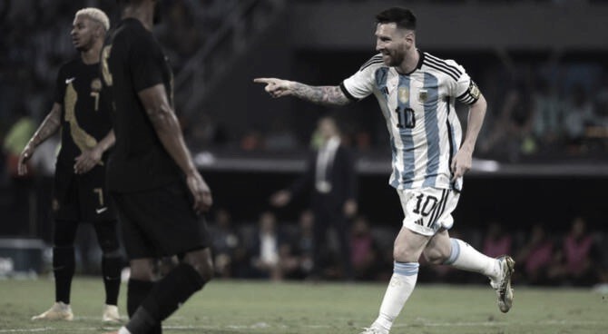Messi récord: superó el centenar con los
colores Albiceleste