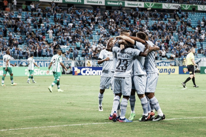 Grêmio volta a vencer com goleada sobre Juventude e assume vice-liderança