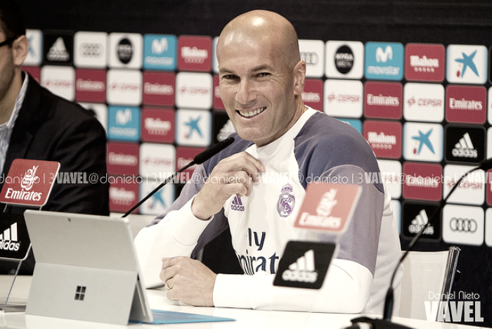 Zidane: "No soy el que va a sentar a Cristiano o Bale"