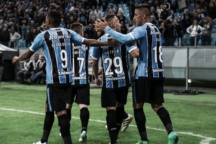 Barrios marca hat-trick e Grêmio goleia Guaraní-PAR para liderar Grupo 8 da Libertadores