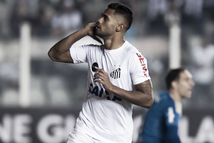 Vanderlei brilha, Kayke decide e Santos derrota o Palmeiras