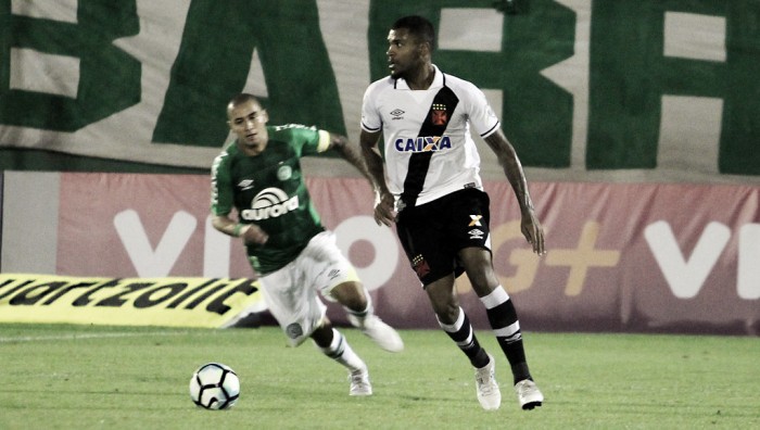 Breno desabafa após derrota do Vasco: "Nosso time só sabe jogar quando toma gol"