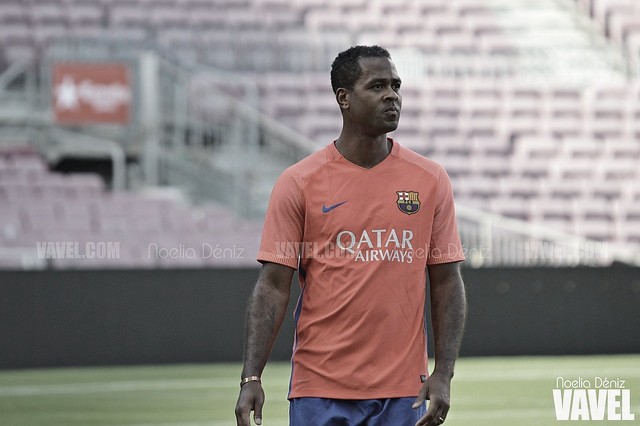 Kluivert coge el mando
de La Masía Kluivert coge el mando
de La Masía