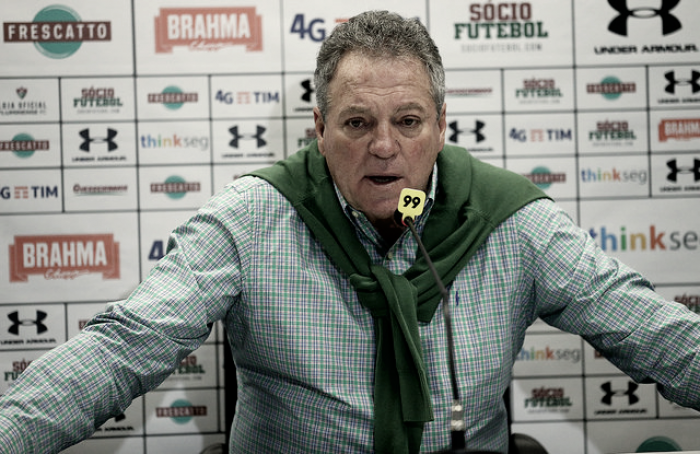 Após sequência de empates, Abel comemora vitória: "Me fascina estar bem no Fluminense"