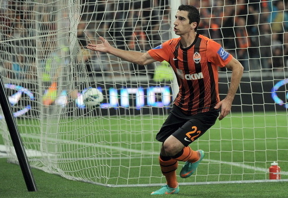 Shakhtar vira sobre Dynamo e vence clássico ucraniano Shakhtar vira sobre Dynamo e vence clássico ucraniano