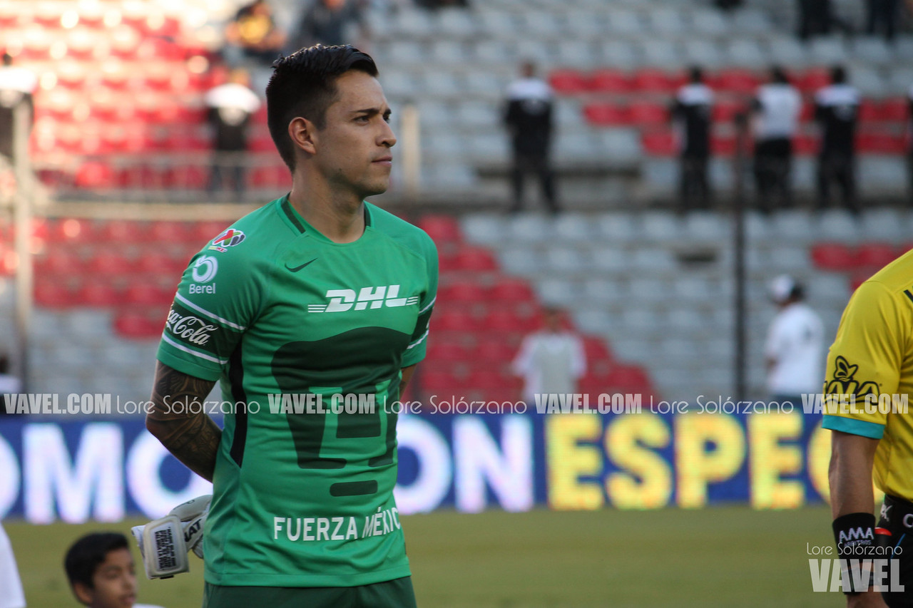 Alfredo Saldívar es nuevo guardameta escarlata Alfredo Saldívar es nuevo guardameta escarlata