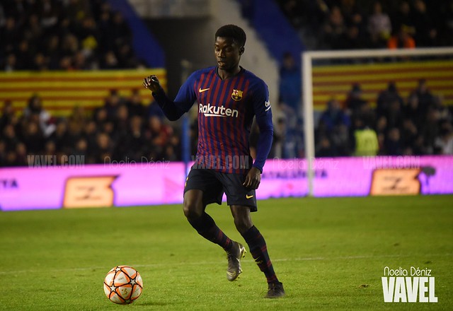 Oficial: Wagué asciende a la primera plantilla del FC Barcelona Oficial: Wagué asciende a la primera plantilla del FC Barcelona