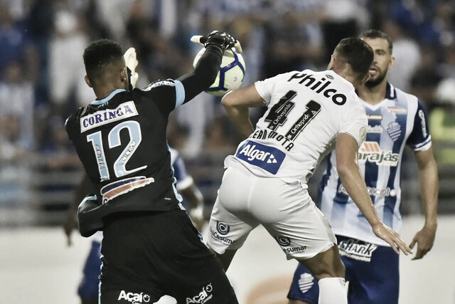 Em tarde dos goleiros, CSA e Santos empatam sem gols pelo Brasileirão Em tarde dos goleiros, CSA e Santos empatam sem gols pelo Brasileirão