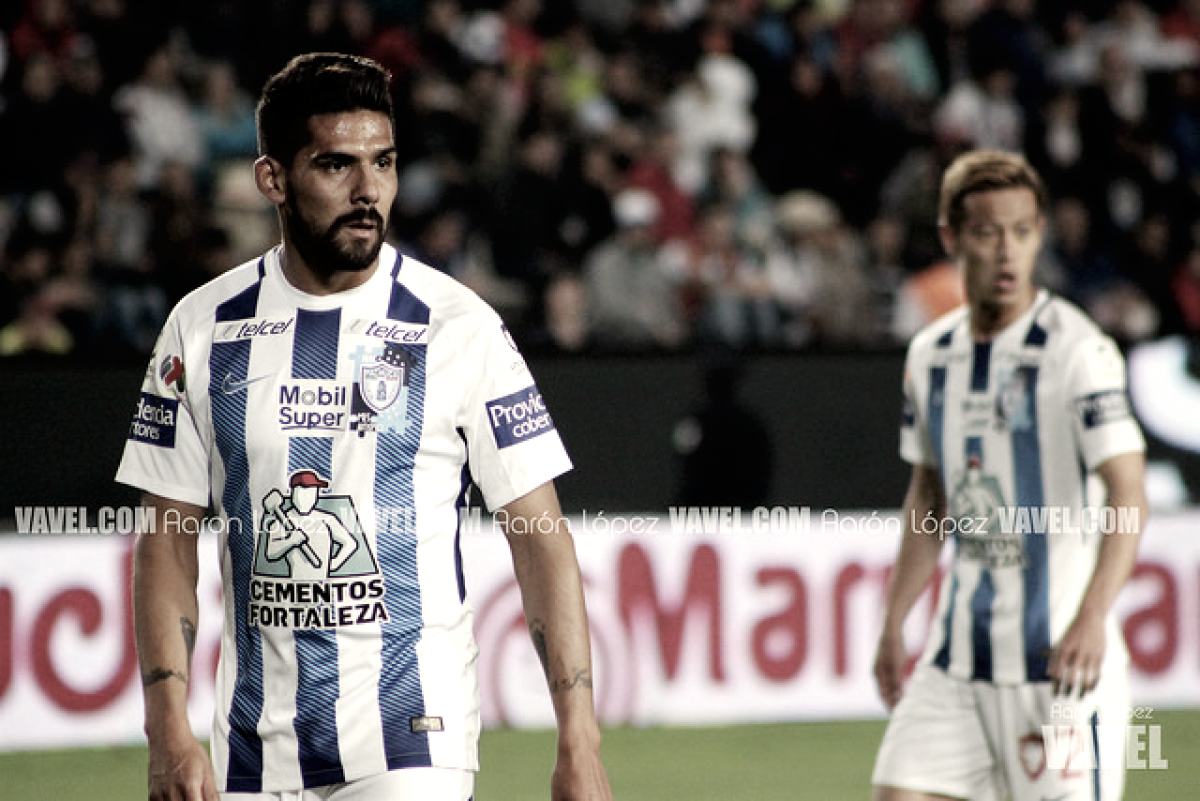 Ocho equipos, dos boletos Ocho equipos, dos boletos
