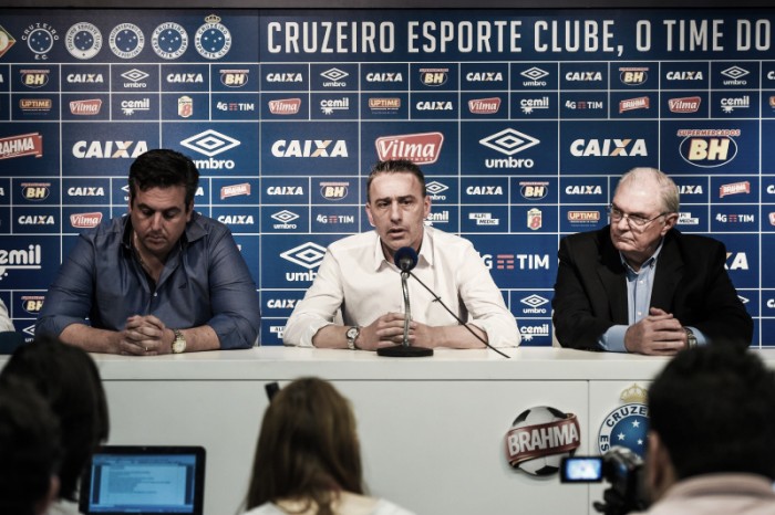 Em coletiva, Vicintin esclarece caso de Paulo Bento e nega prejuízo: “Cruzeiro teve economia”