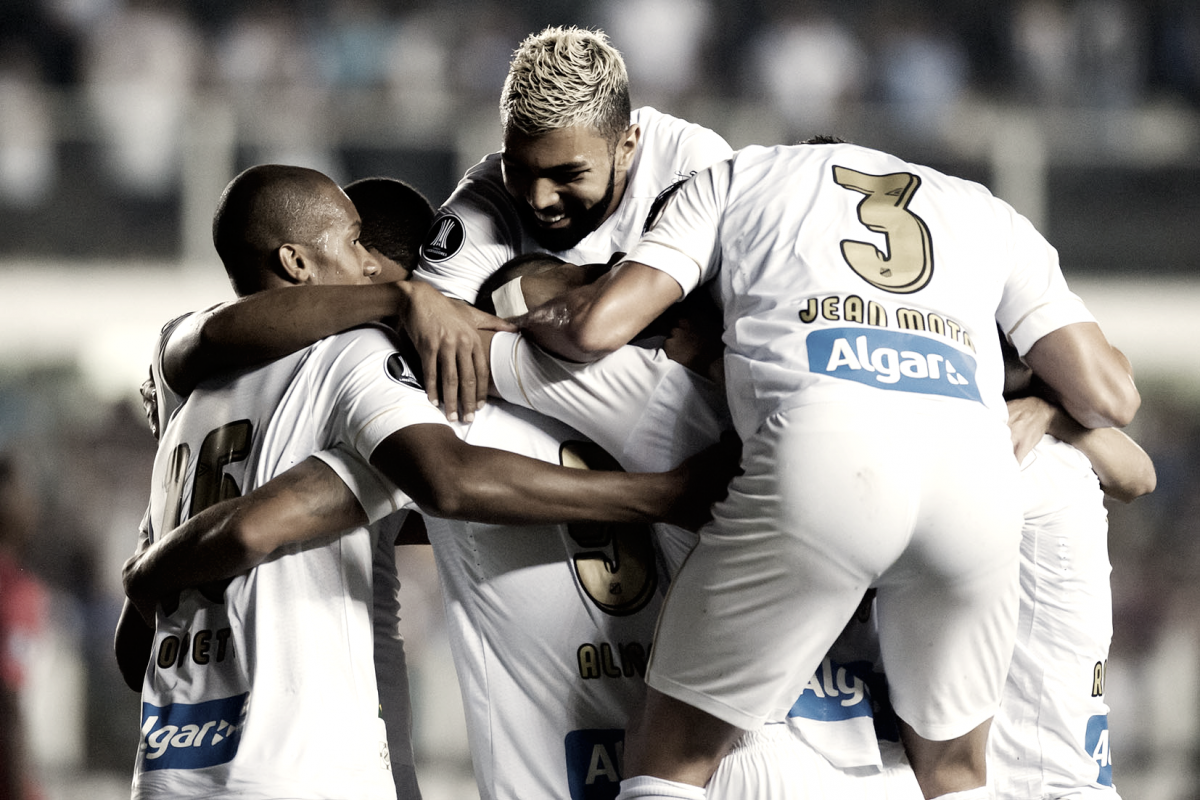 Notas: Copete retorna, Gabriel encerra jejum, na vitória do Santos sobre Estudiantes Notas: Copete retorna, Gabriel encerra jejum, na vitória do Santos sobre Estudiantes
