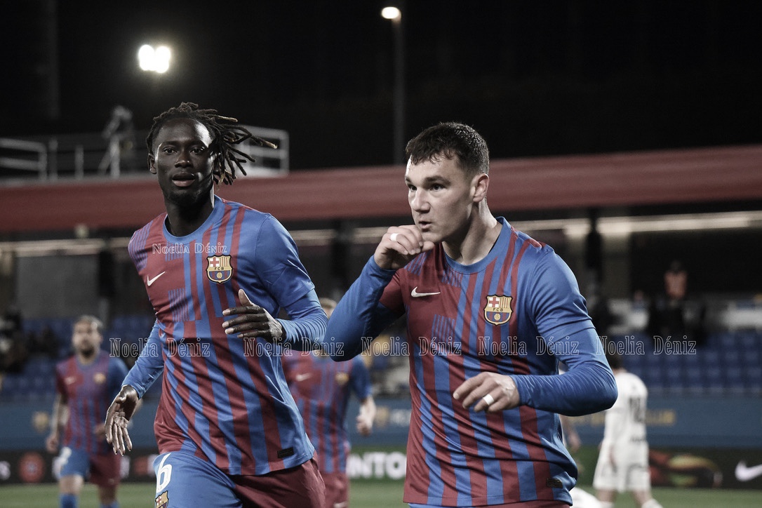 Resumen Barcelona B vs Villarreal B en Primera RFEF 2022 (2-1)