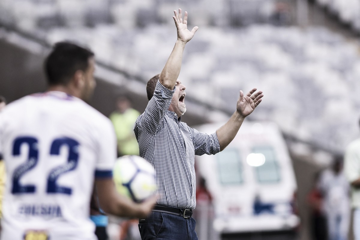 Em sua primeira derrota em casa na temporada, Mano reconhece superioridade do Grêmio