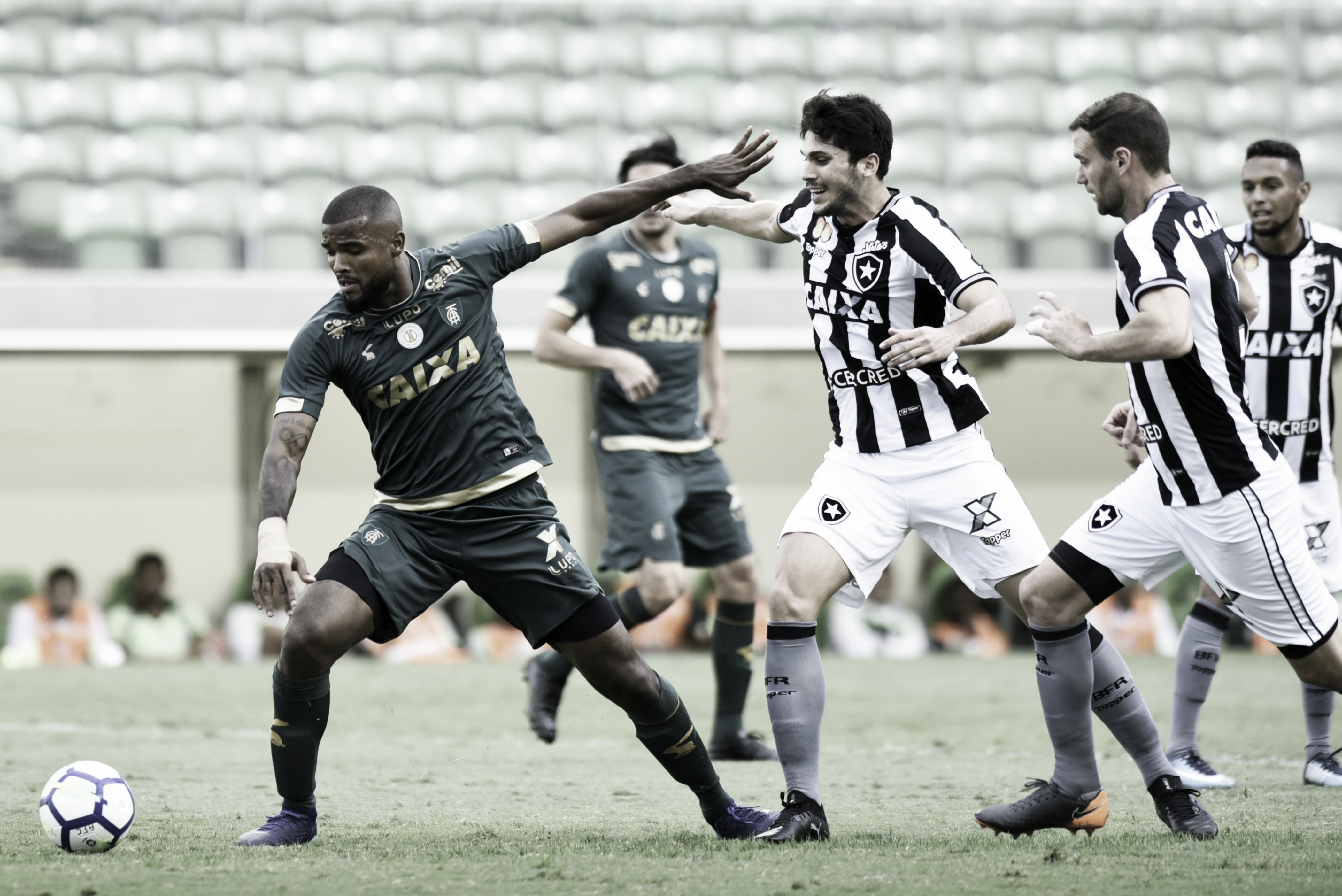 Botafogo recebe América-MG em duelo de seis pontos pelo Campeonato Brasileiro